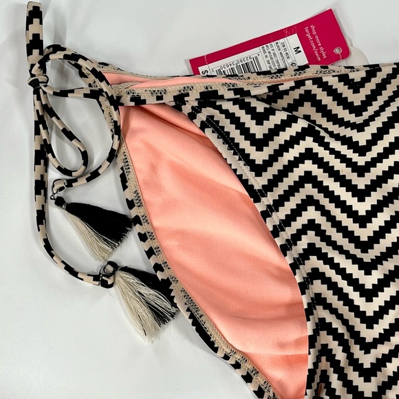 NWT Xhilaration Chevron Striped Tan Black Scoop String Bikini Bottoms Medium - Picture 4 of 6